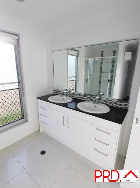 32 Broadwater Place NEW AUCKLAND 7