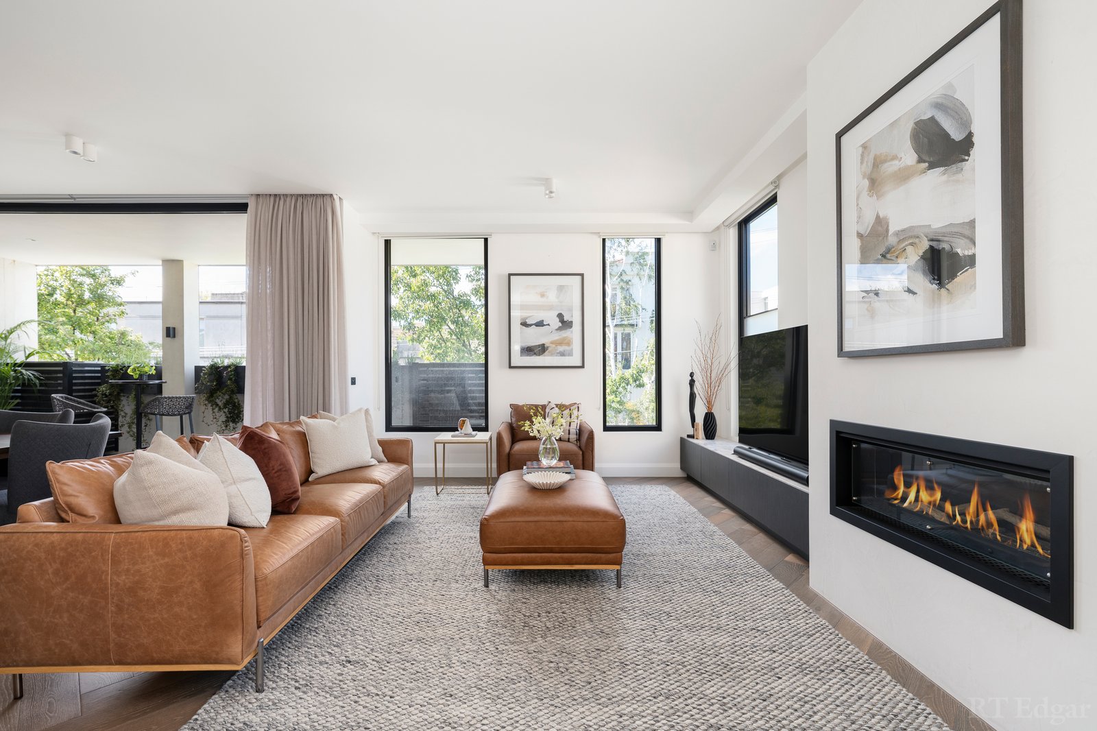 Real Estate and Property in 3/2 Brookville Road, Toorak, VIC