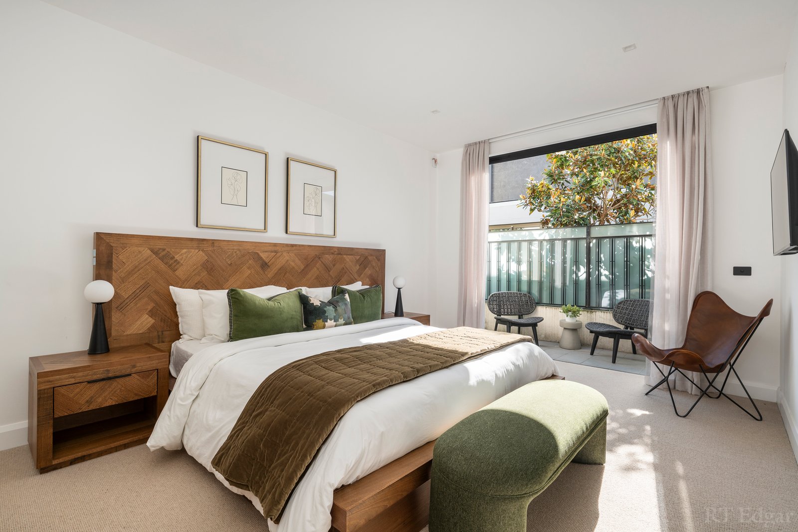 Real Estate and Property in 3/2 Brookville Road, Toorak, VIC