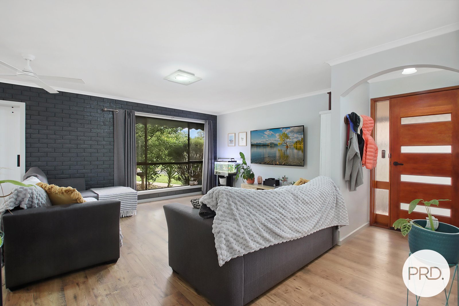 32 Bruce Street WEST WODONGA 2