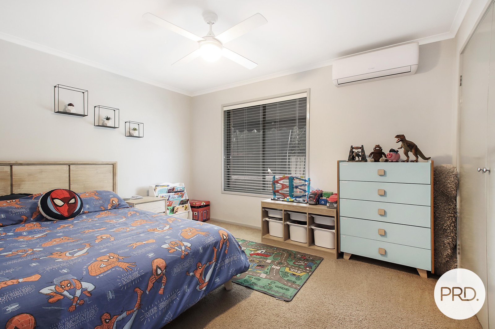 32 Bruce Street WEST WODONGA 9