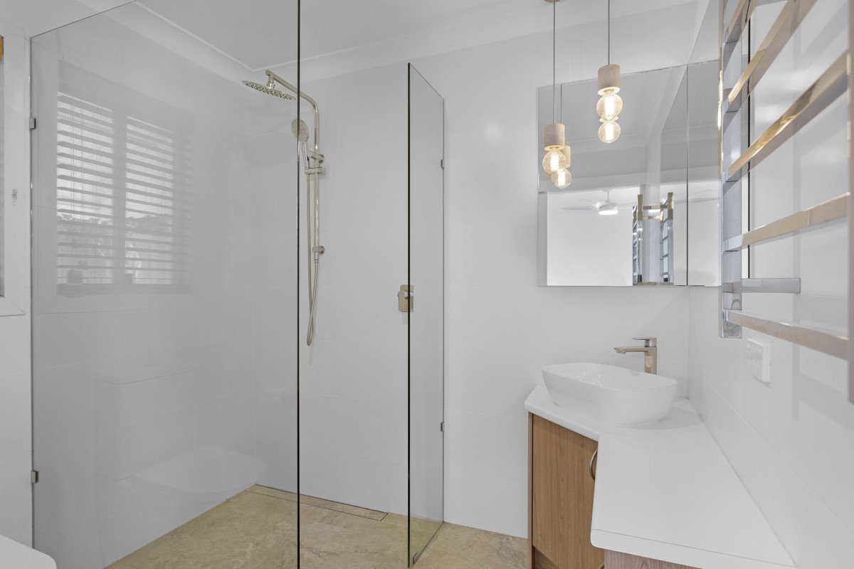 32 Bunyip Street Burleigh Heads 13