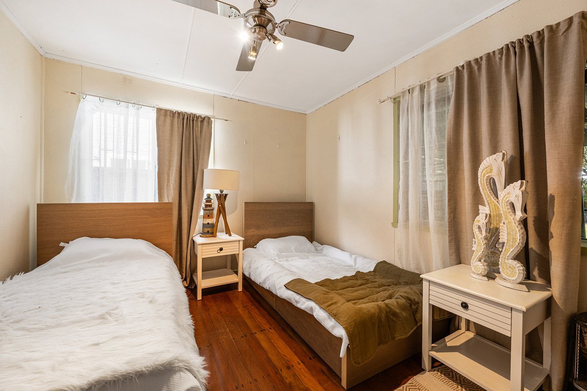 32 Bunyip Street Burleigh Heads 13