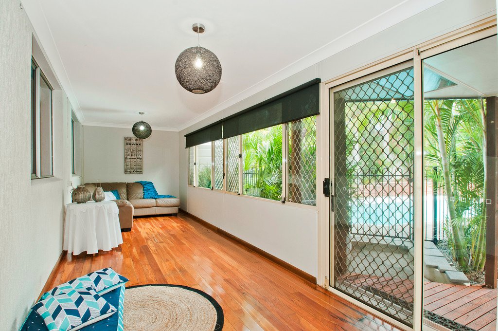 32 Burrell Crescent DAPTO 6