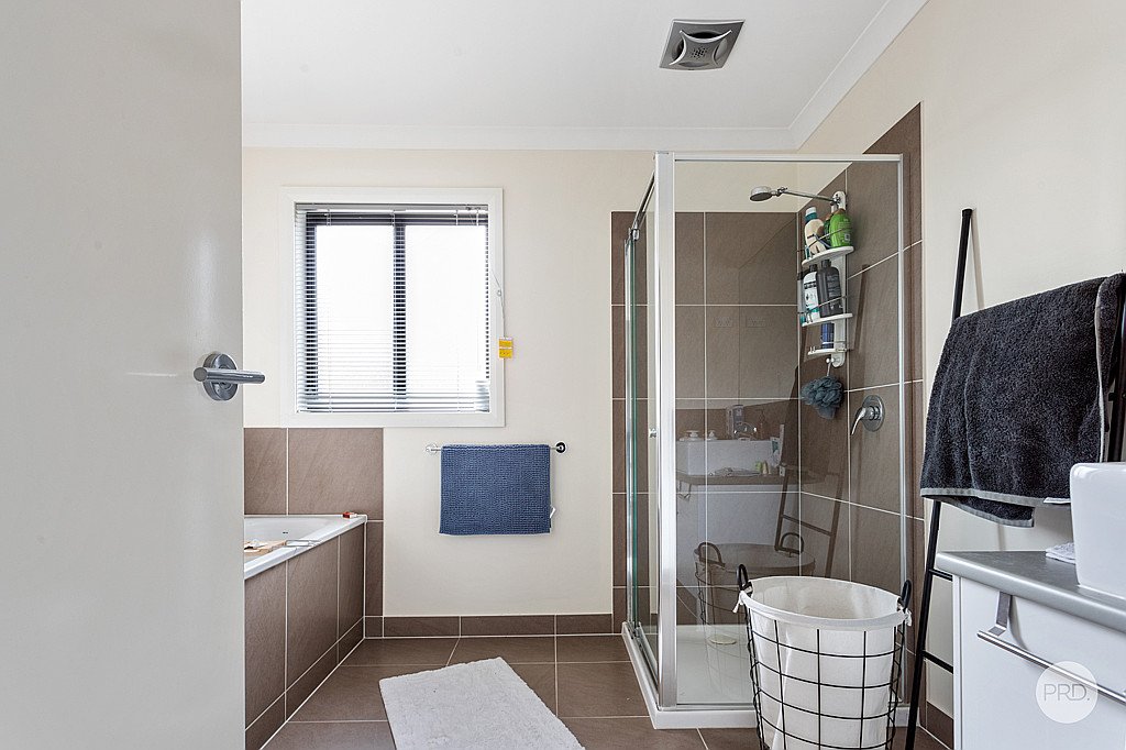 32 Bursaria Street JACKASS FLAT 4