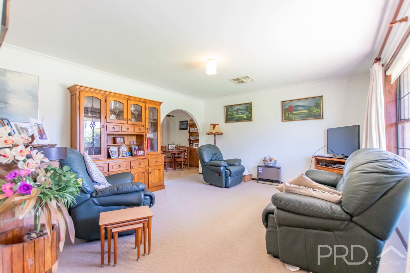 32 Campbell Street ADELONG 4
