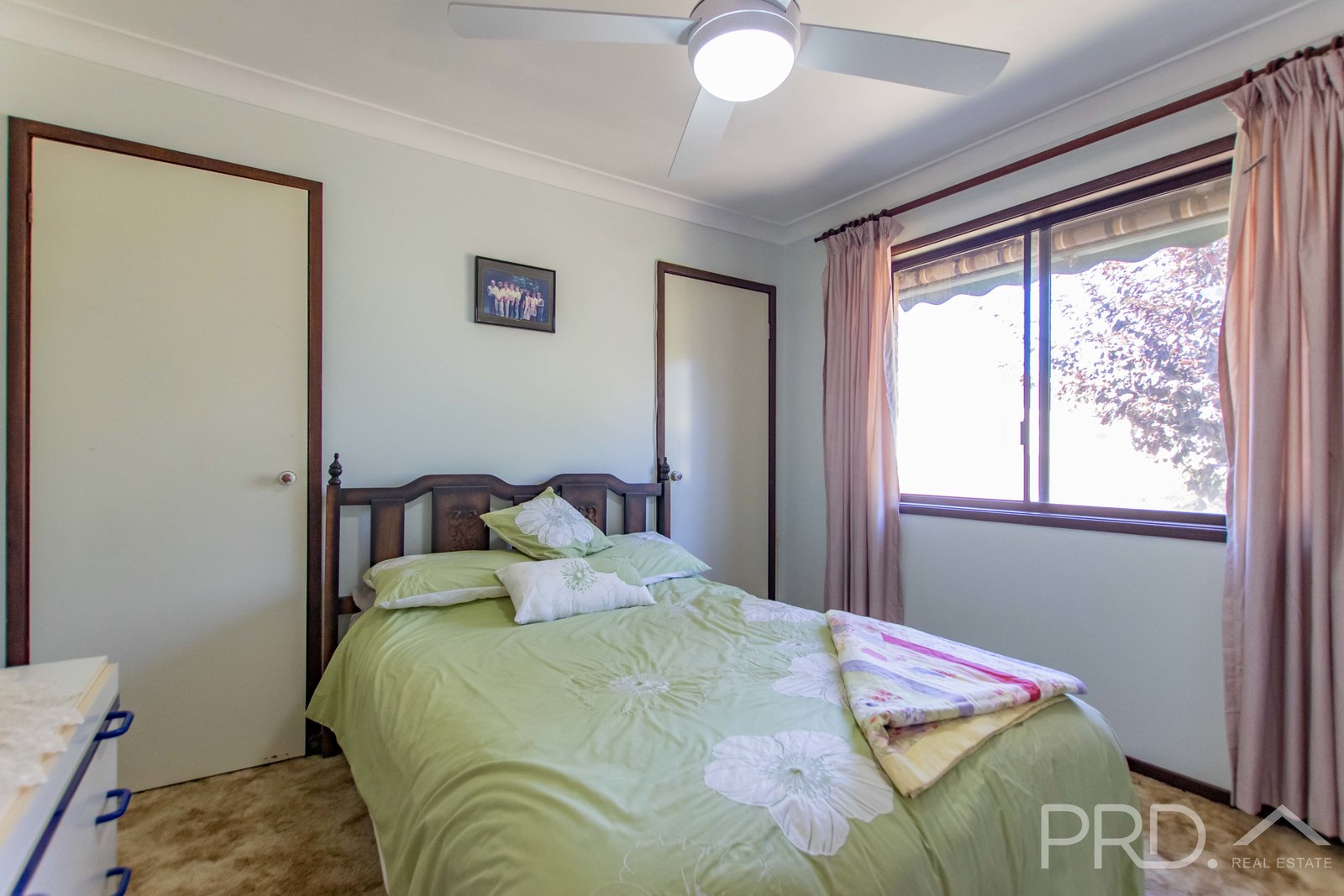 32 Campbell Street ADELONG 10