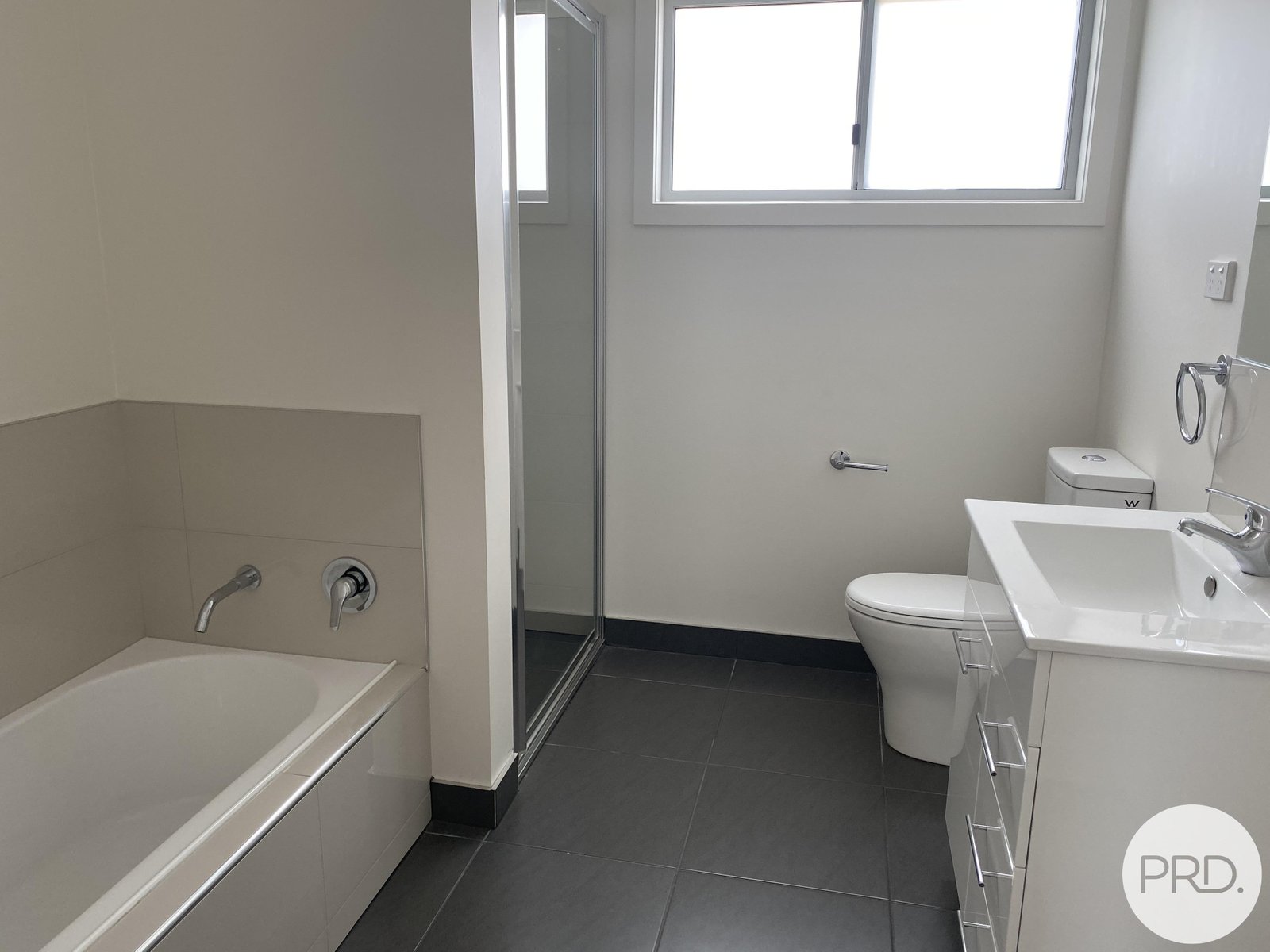 32 Camrise Drive CAMBRIDGE 7