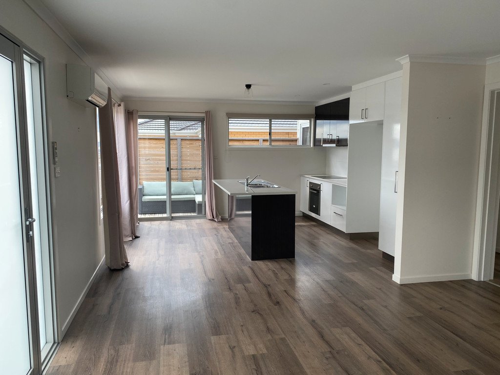 32 Camrise Drive CAMBRIDGE 3