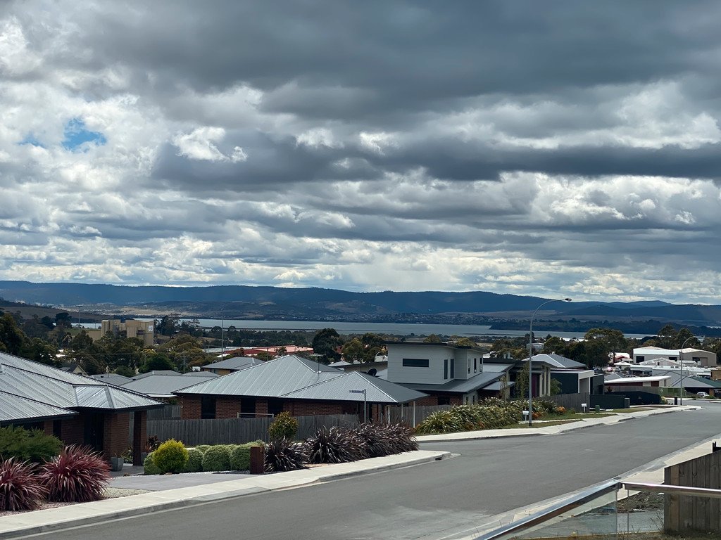 32 Camrise Drive CAMBRIDGE 9