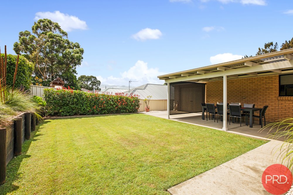 32 Canterbury Drive RAWORTH 27
