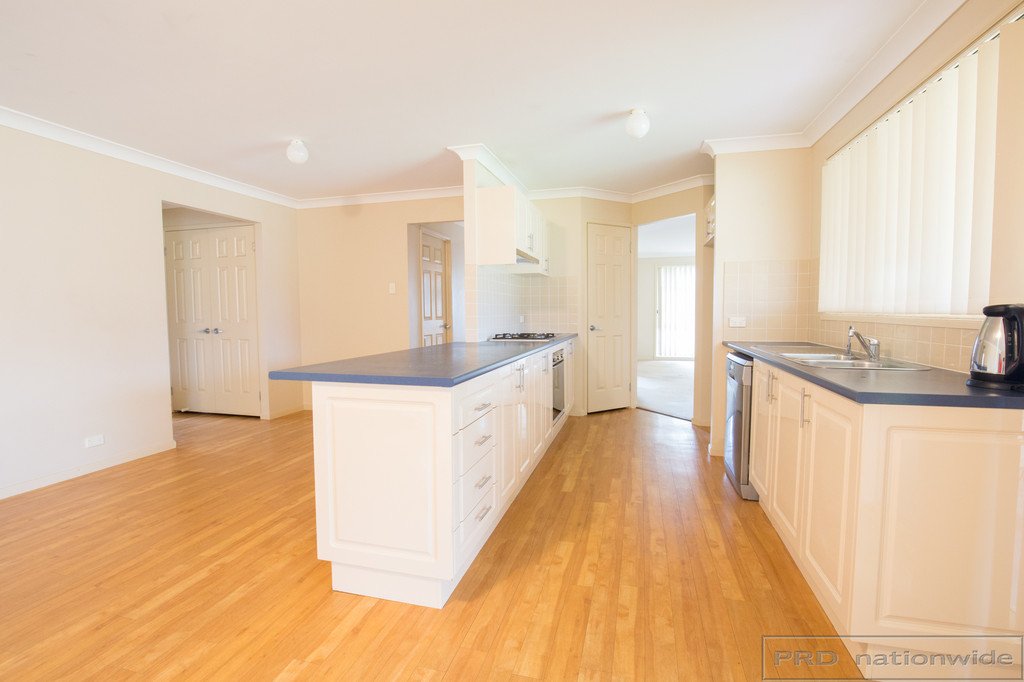 32 Carnarvon Circuit EAST MAITLAND 4