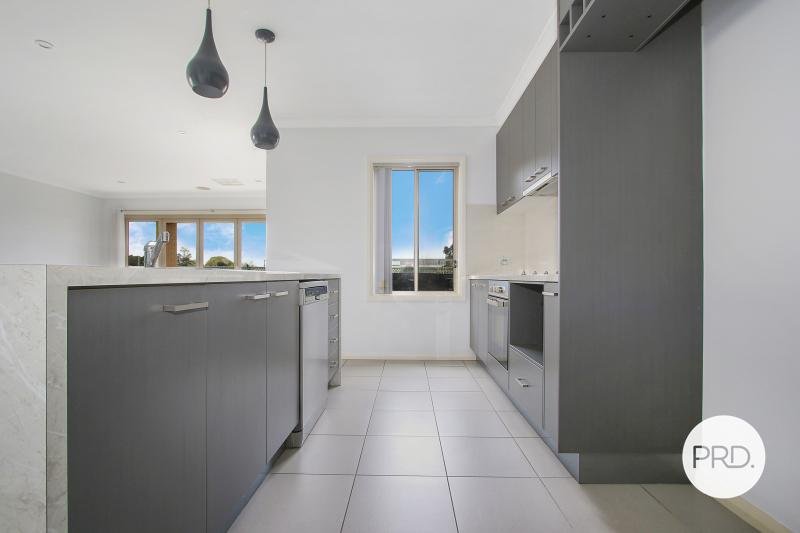 32 Castleton Street WODONGA 4