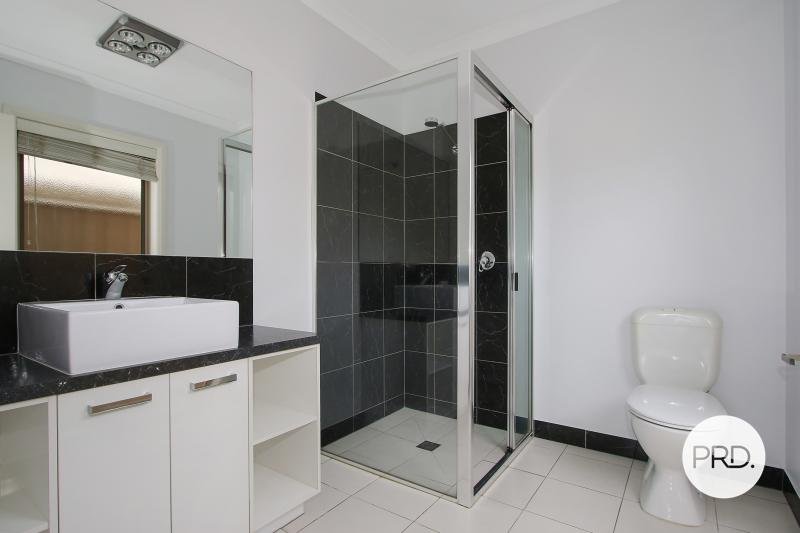 32 Castleton Street WODONGA 5