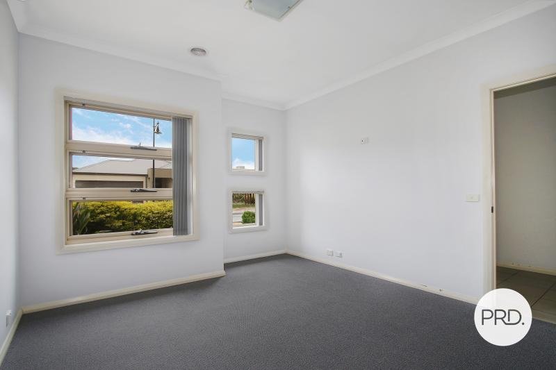 32 Castleton Street WODONGA 6