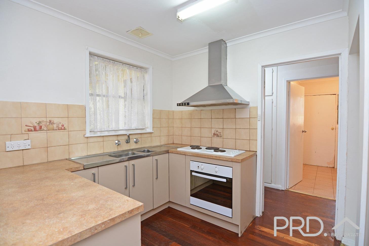 32 Christie Parade MILDURA 9