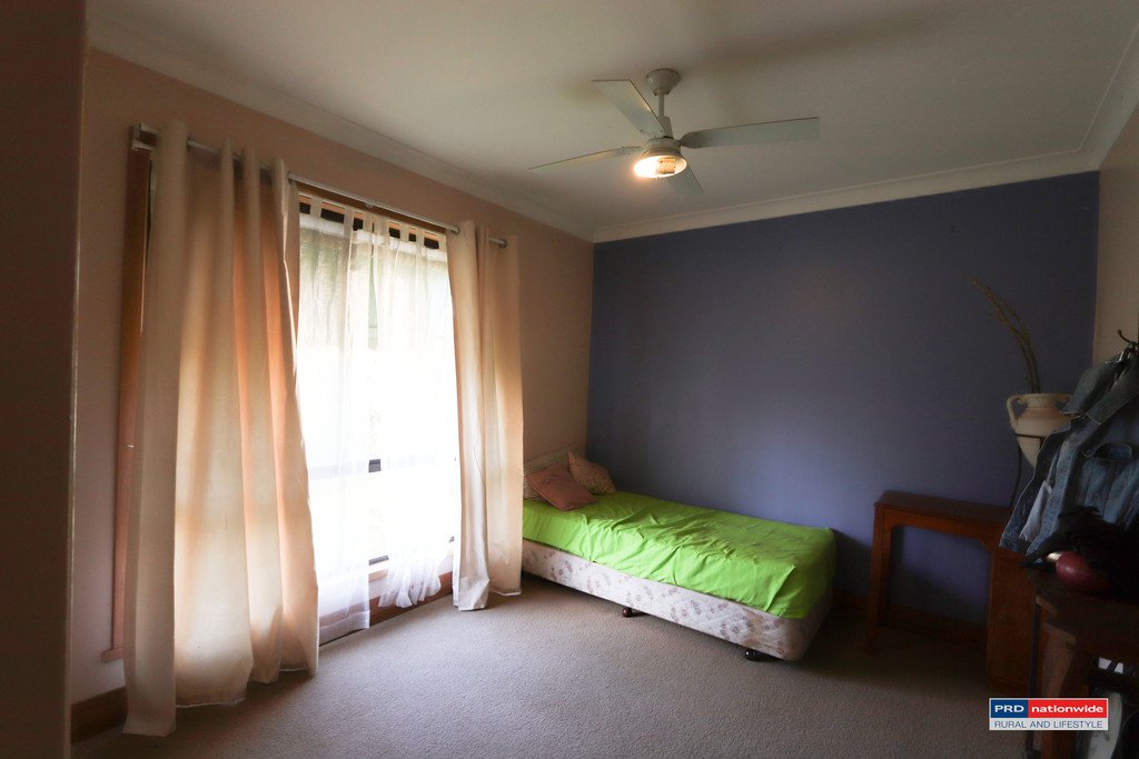 32 Clara Street TUMBARUMBA 8