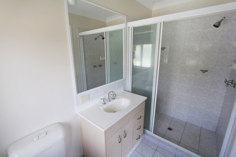 32 Clear River Boulevard ASHMORE 7