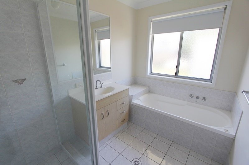 32 Clear River Boulevard ASHMORE 10