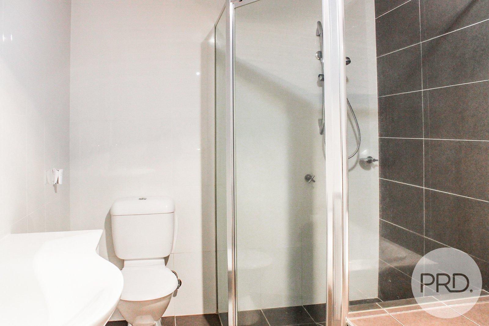 3/2 Cochrane Street KOORINGAL 8