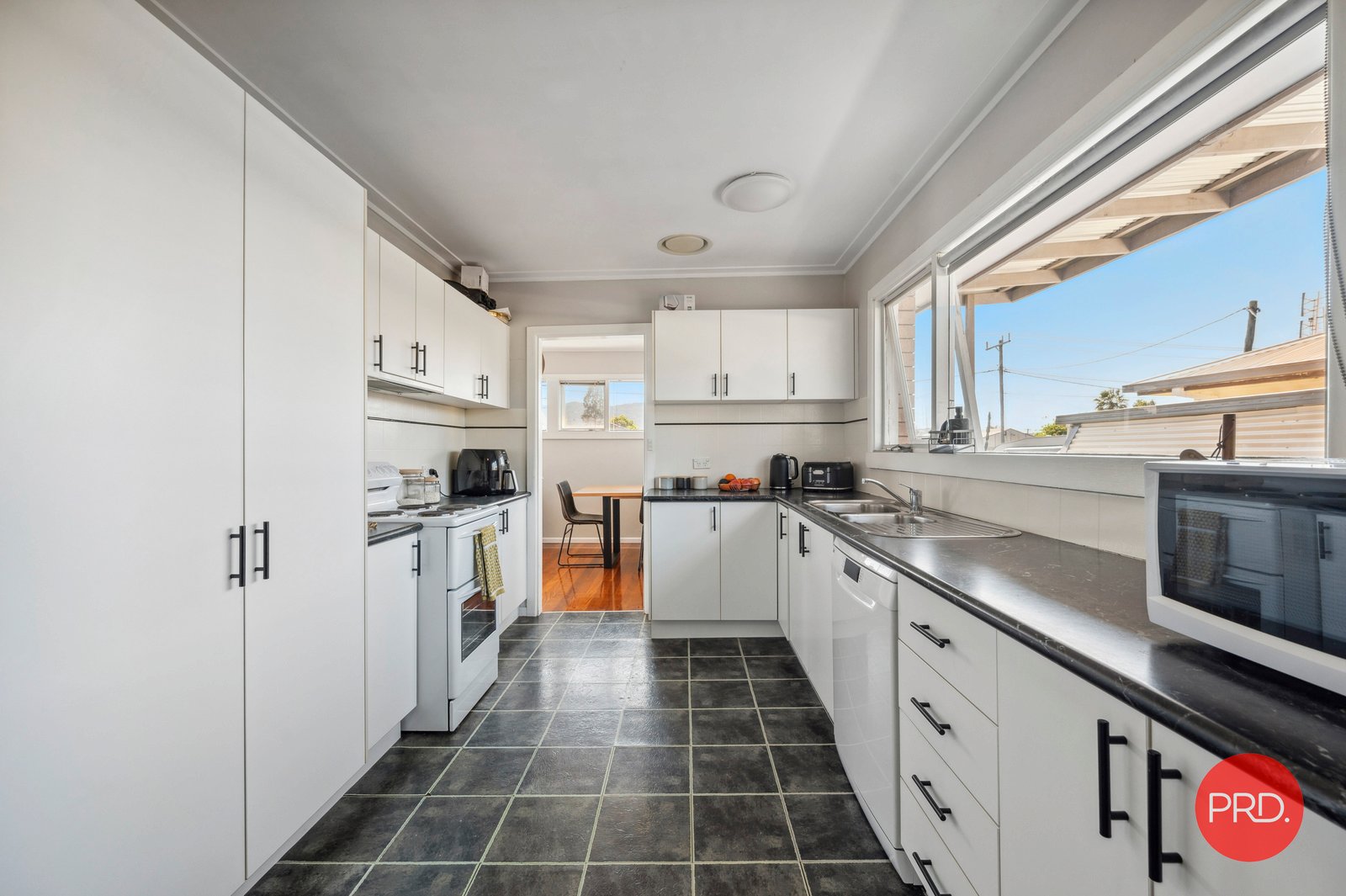 32 Combine Street COFFS HARBOUR 5