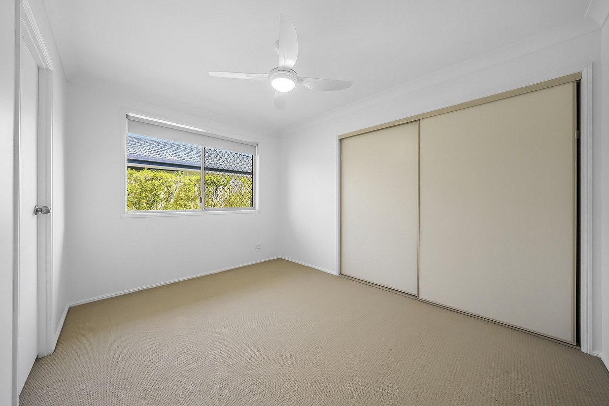 32 Coronet Crescent Burleigh Waters 11