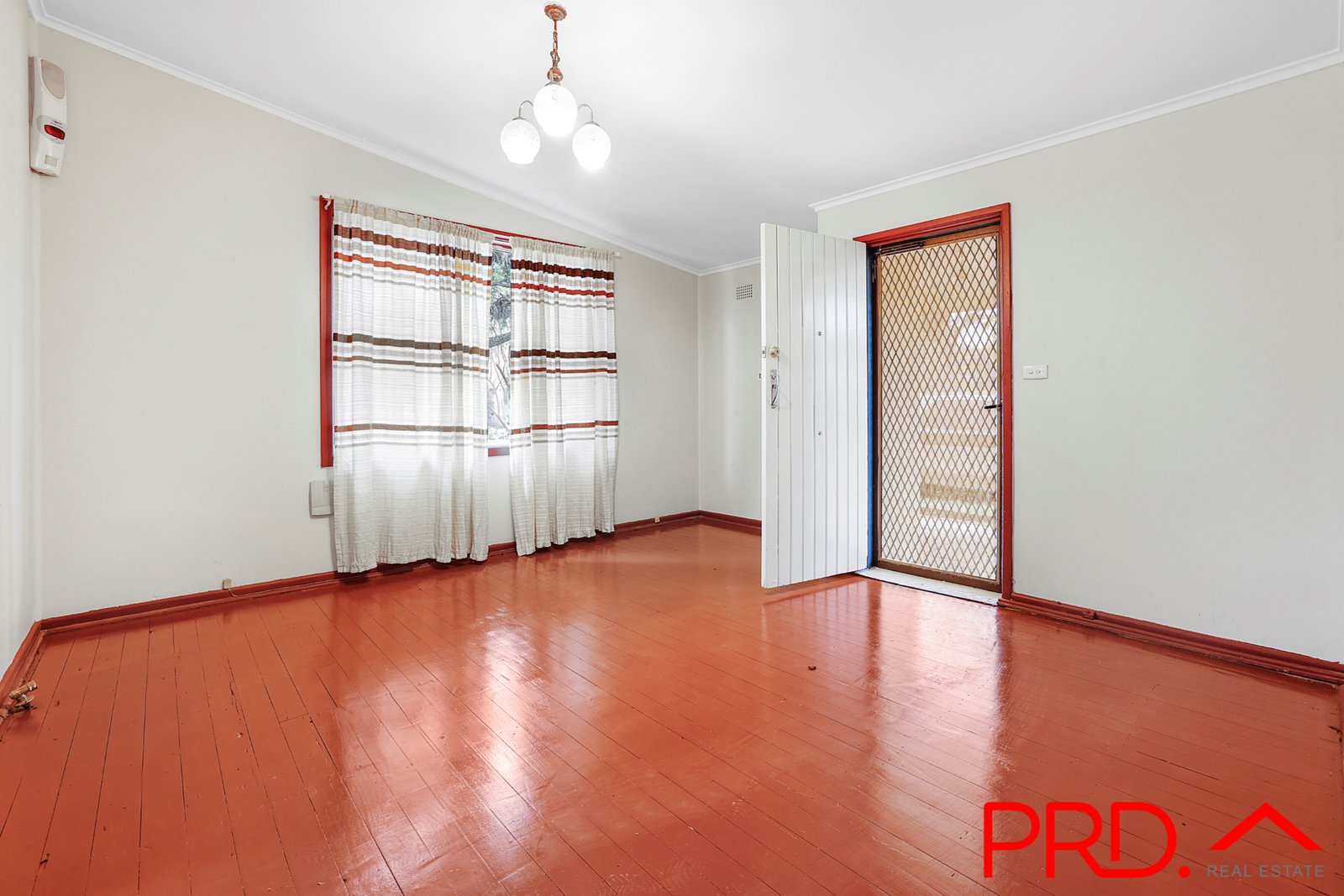 32 Cossa Street TAMWORTH 4