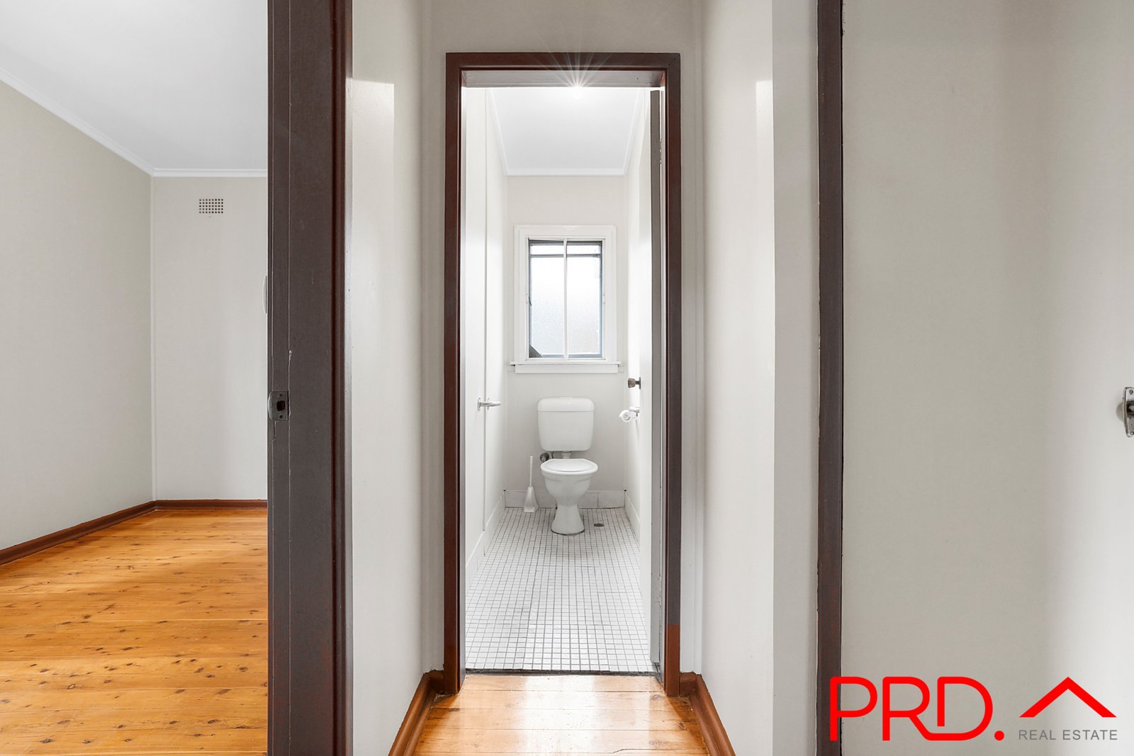 32 Cossa Street TAMWORTH 9