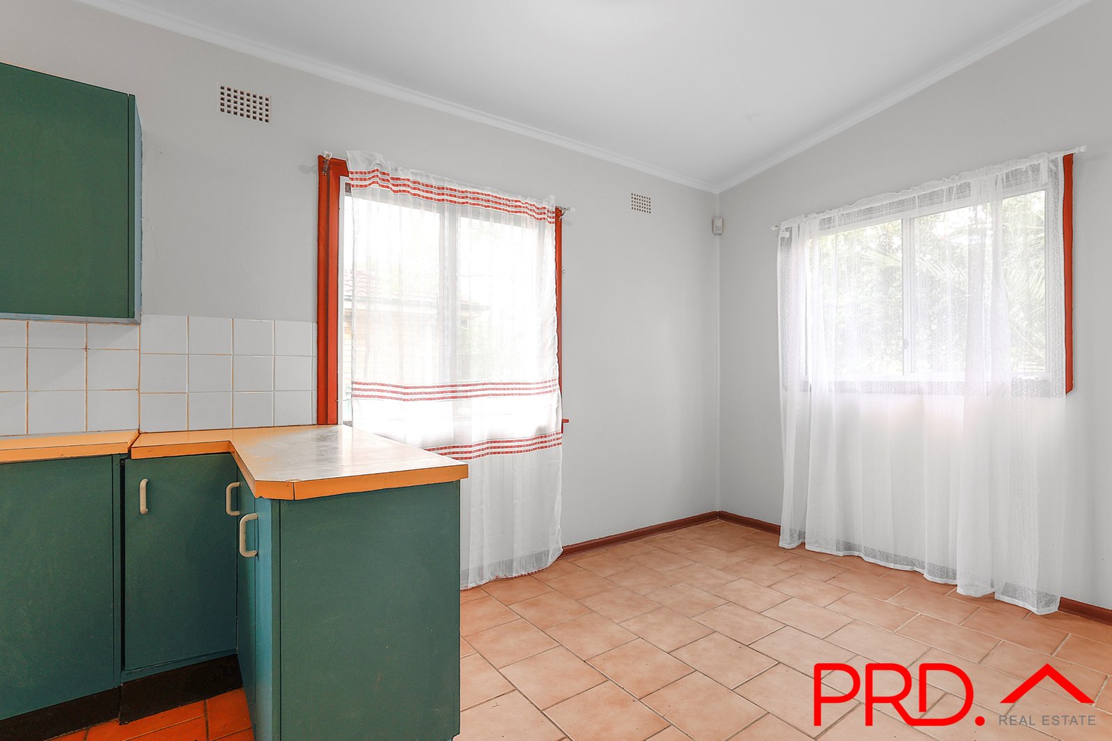 32 Cossa Street TAMWORTH 14