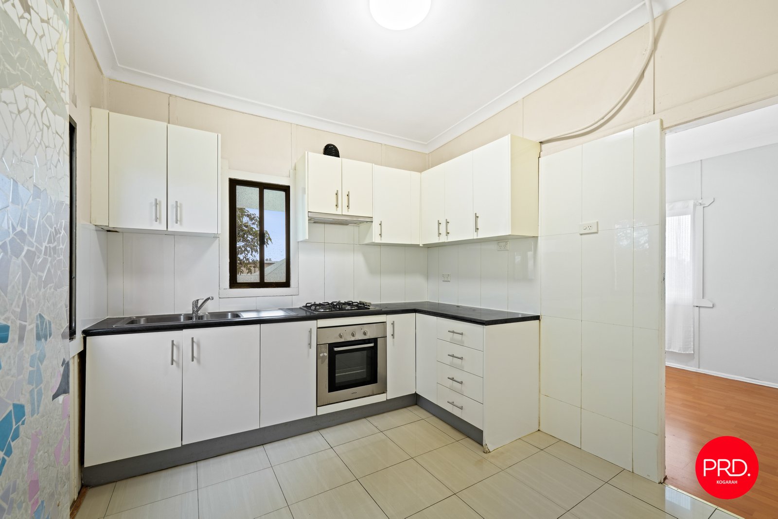 32 Cross Street KOGARAH 4