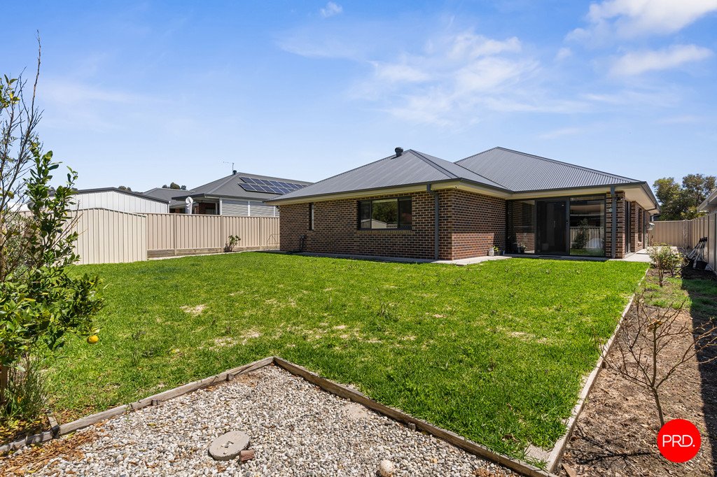 32 Cumberland Terrace STRATHFIELDSAYE 9