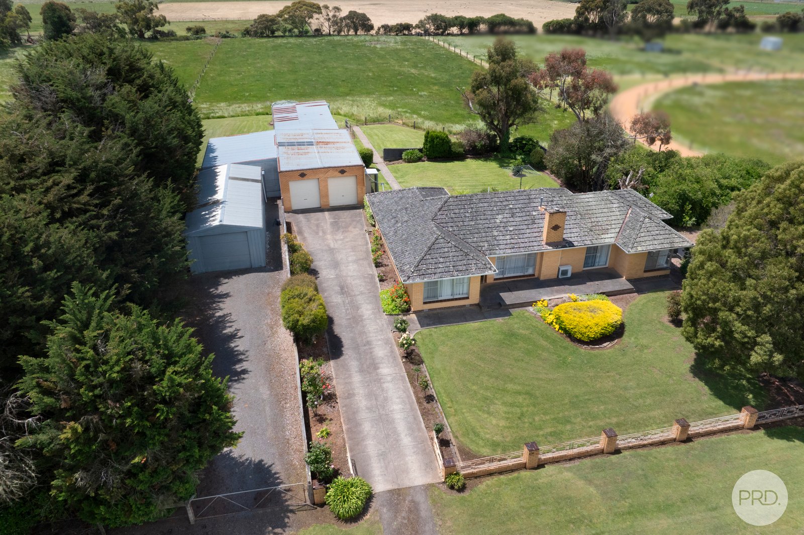 32 Cummins Road MOUNT ROWAN 1