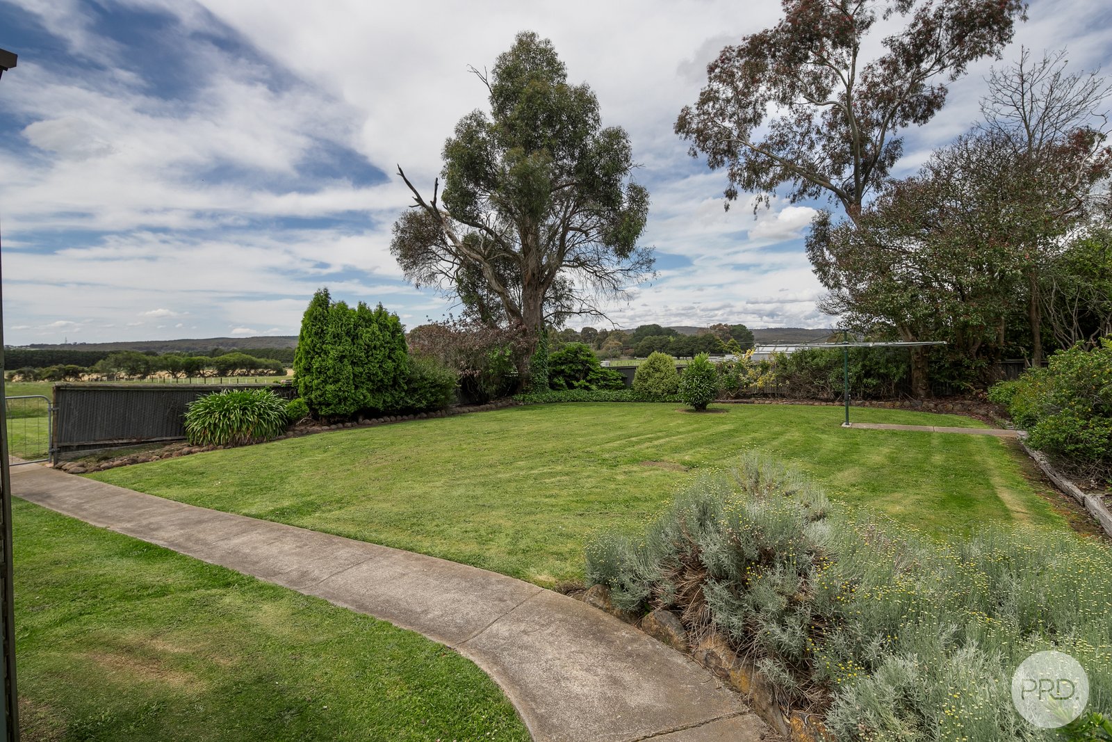 32 Cummins Road MOUNT ROWAN 11