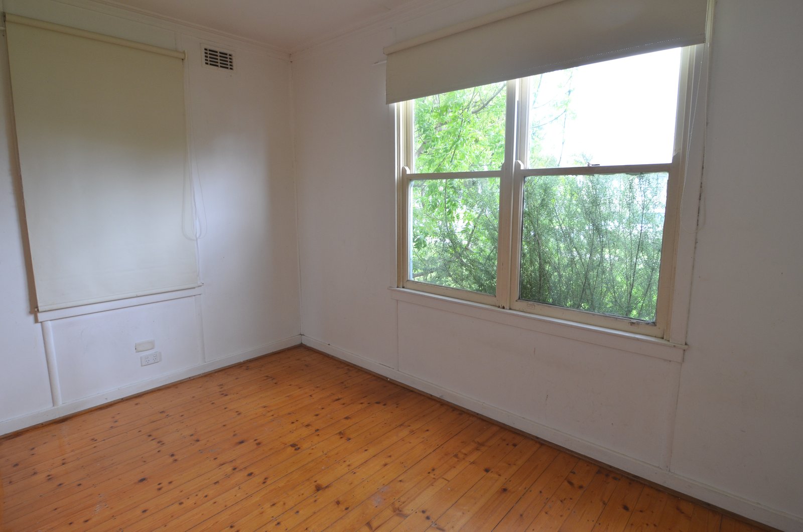 Gallery: 32 Curlew Crescent