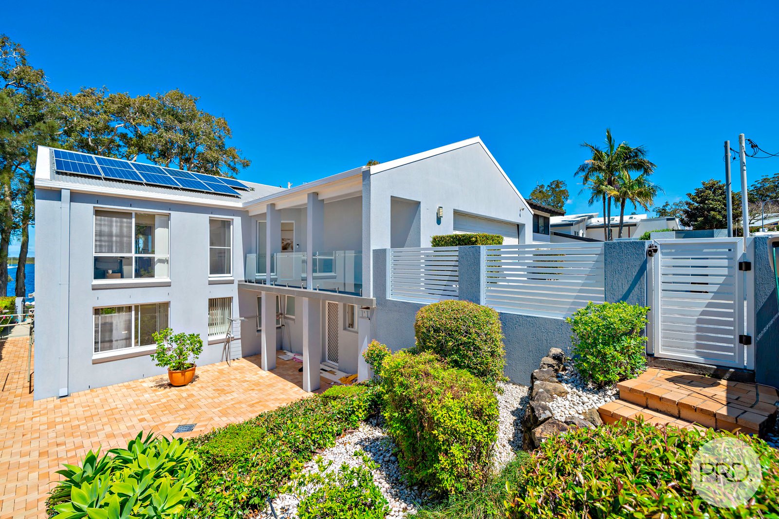 32 Danalene Parade CORLETTE 10