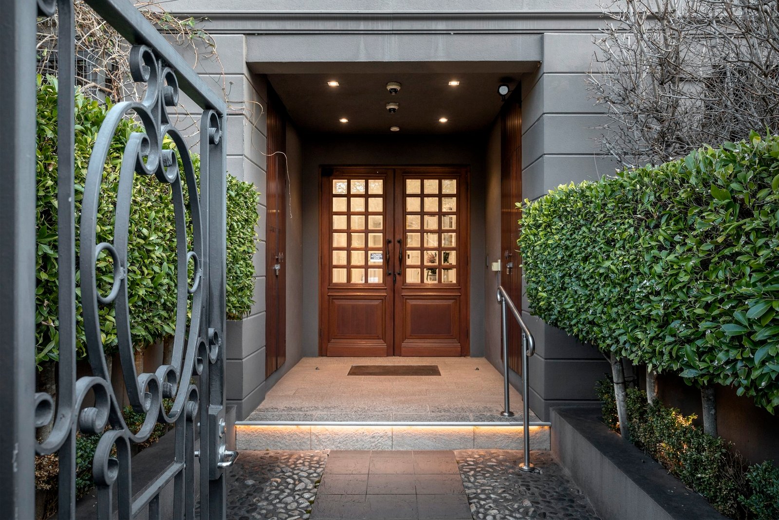 Real Estate and Property in 3/2 Dendy Street, Brighton, VIC