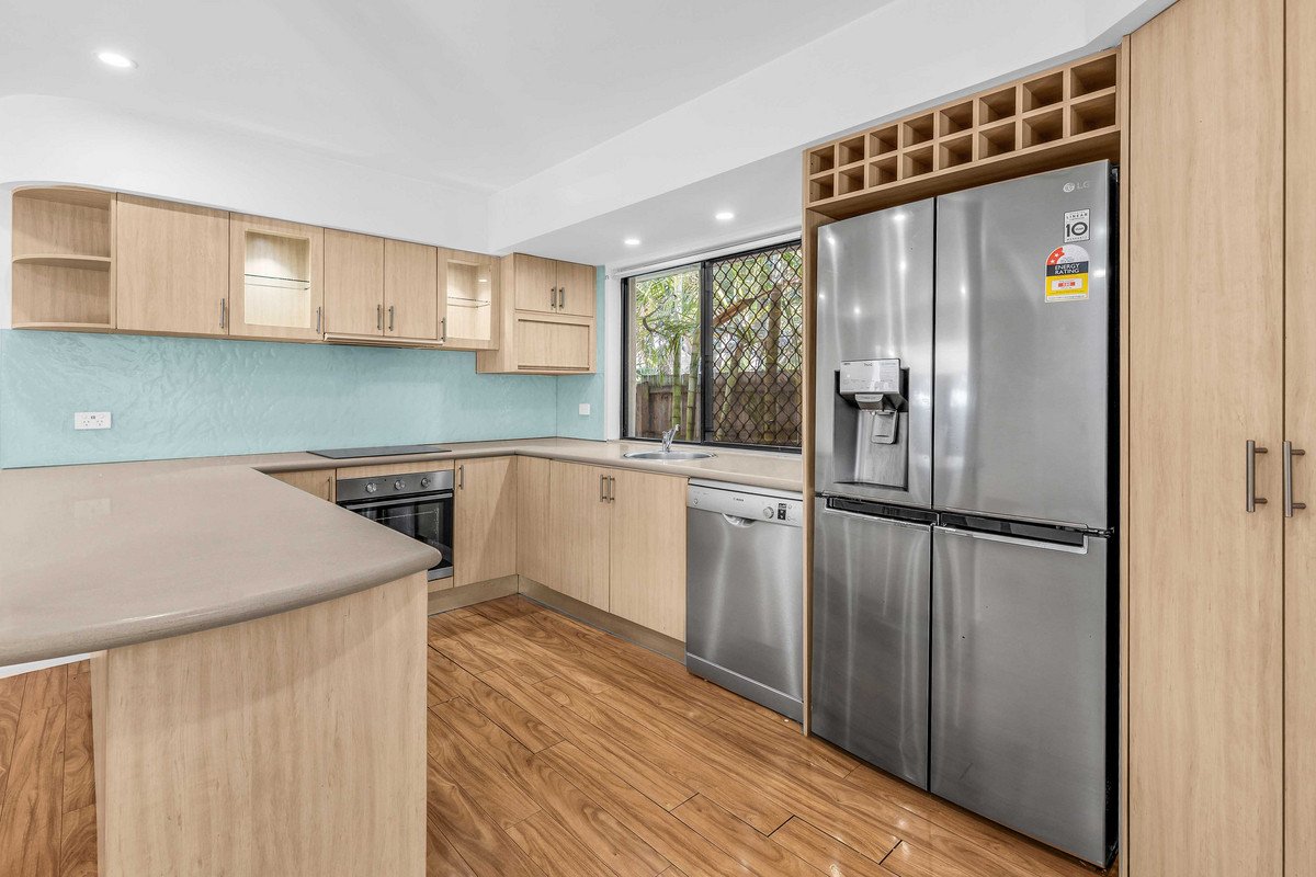 32 Diana Avenue Burleigh Heads 6