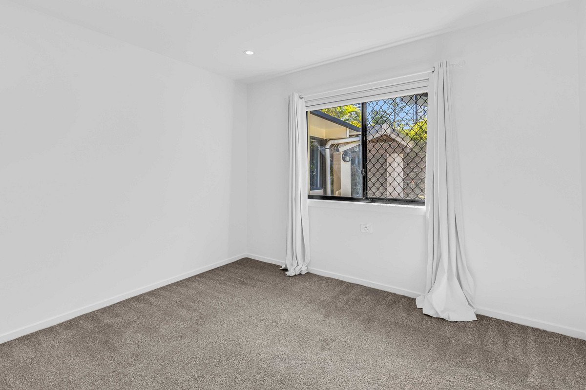 32 Diana Avenue Burleigh Heads 15