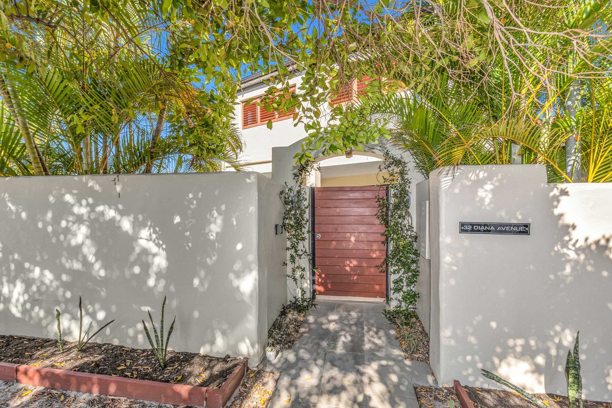 32 Diana Avenue Burleigh Heads 18