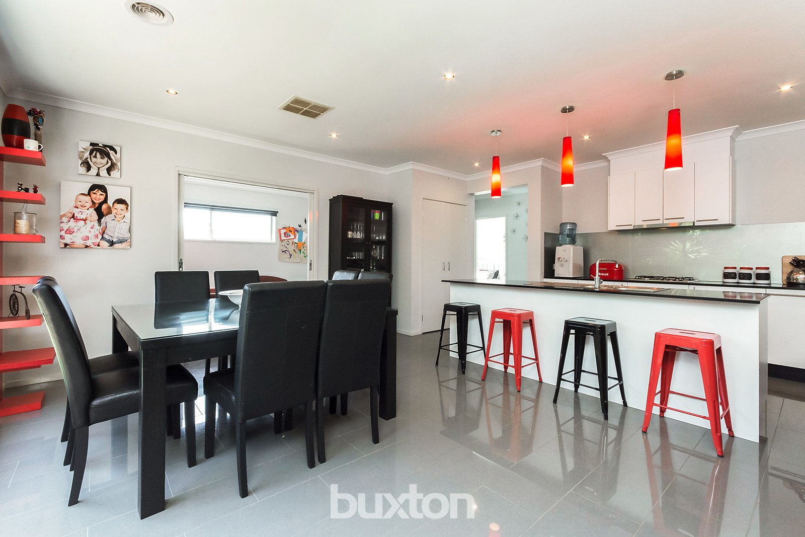 Gallery: 32 Diaz Drive