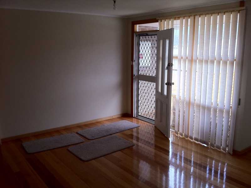 32 Dickson Street GLENORCHY 2