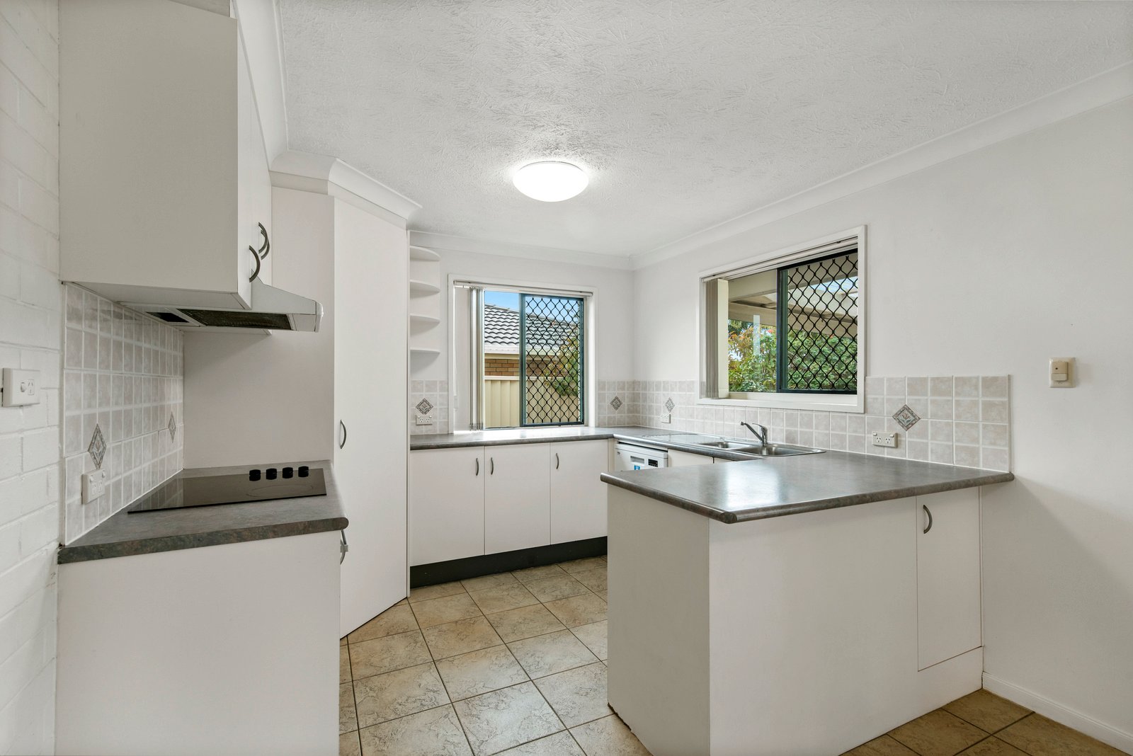32 Dogwood Drive PALM BEACH 7