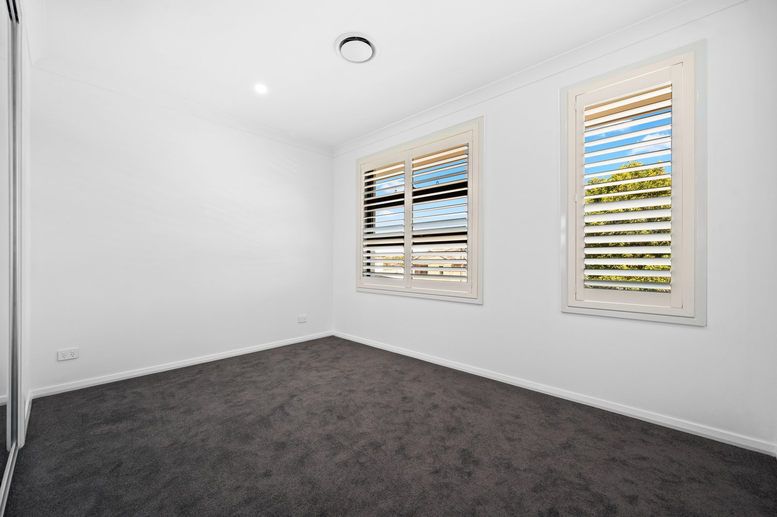 32 Dove Street REVESBY 6