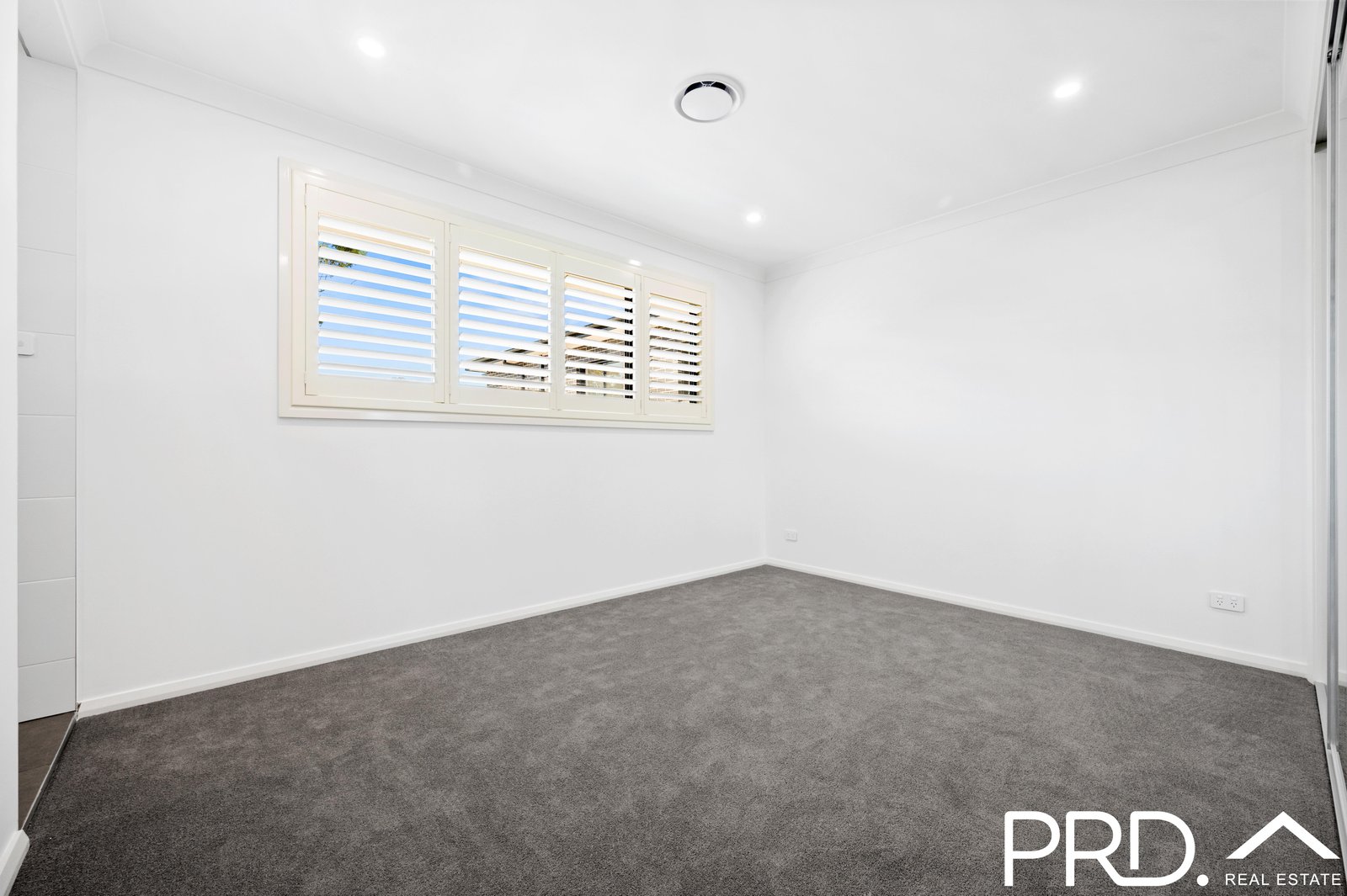 32 Dove Street REVESBY 4