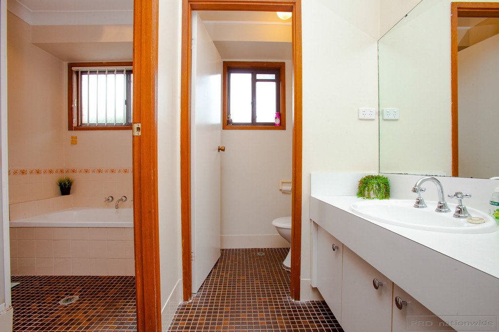 32 Dumaresq Parade METFORD 8