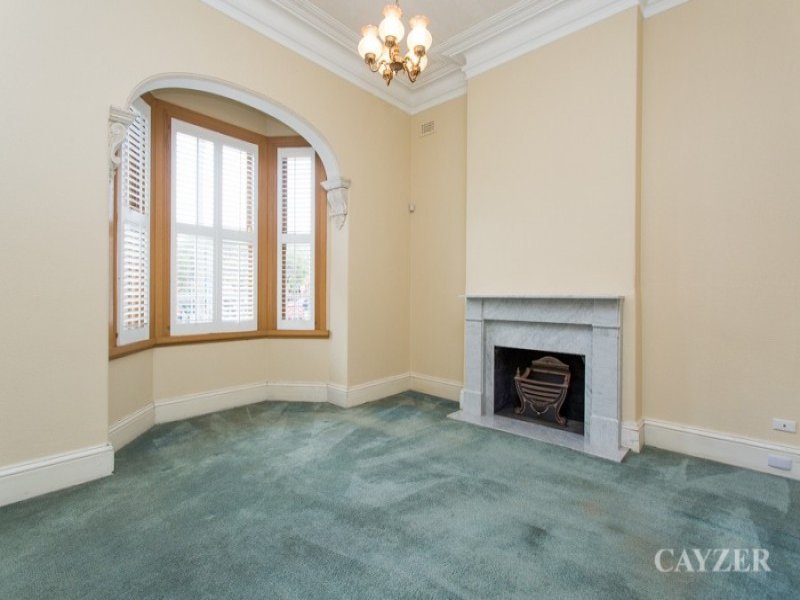 Gallery: 32 Dundas Place