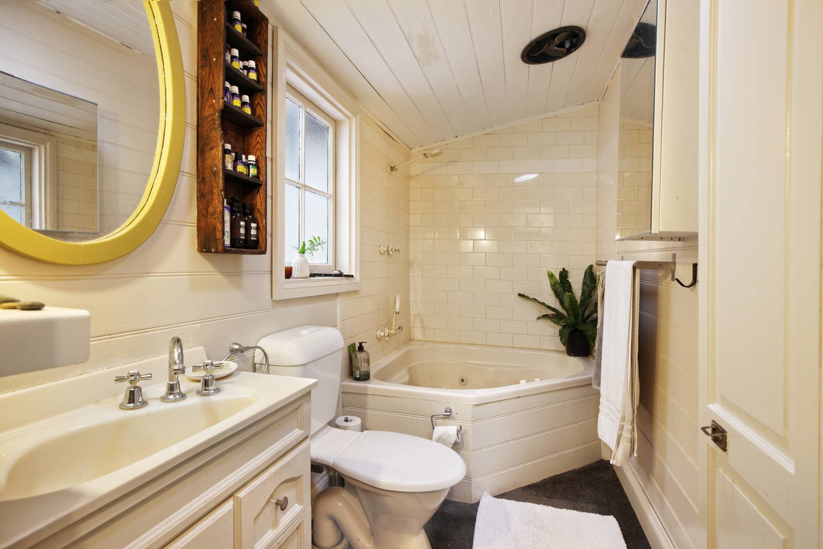 Real Estate and Property in 32 Dundas Street, Lancefield, VIC