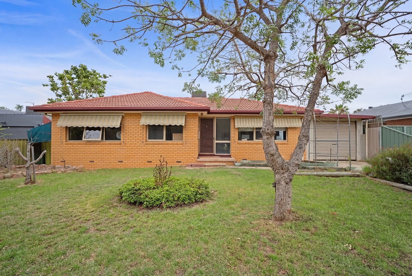 32 Dunn Avenue FOREST HILL 1