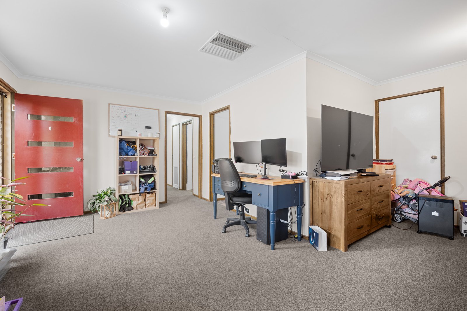 32 Dunn Avenue FOREST HILL 13