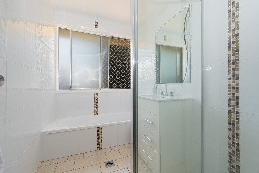 32 Emerson Road DAPTO 6